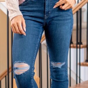 KanCan Plus Size High Rise Frayed Ankle Skinny Jeans EUC! Like New!‎